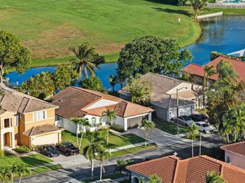 2715 SW 137th Ter