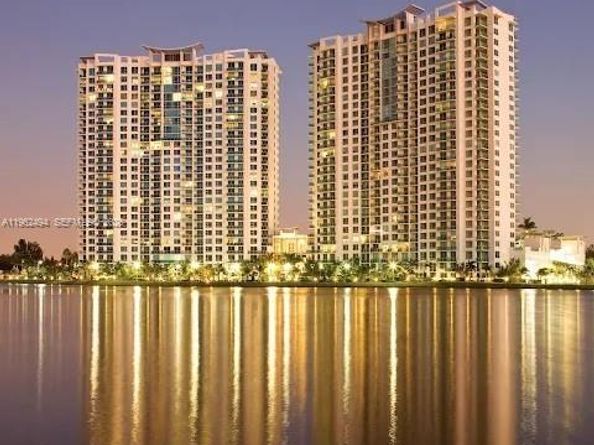 2641 N Flamingo Rd TH5N, Sunrise FL 33323