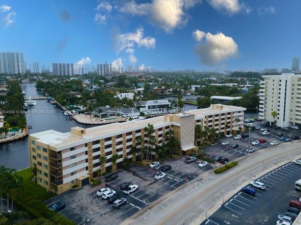 301 Golden Isles Dr 502, Hallandale Beach FL 33009