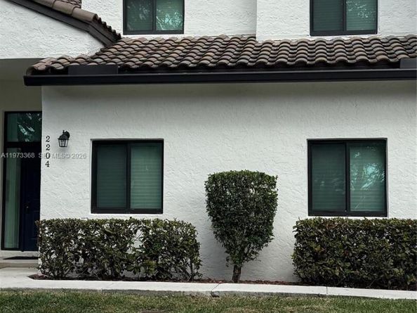 Undisclosed Address #A11973368, Parkland FL 33067