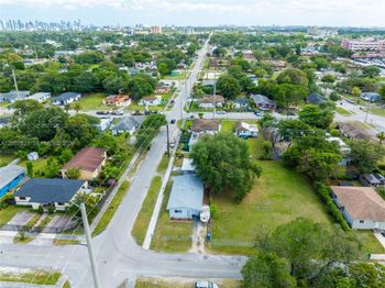 2406 NW 67th St