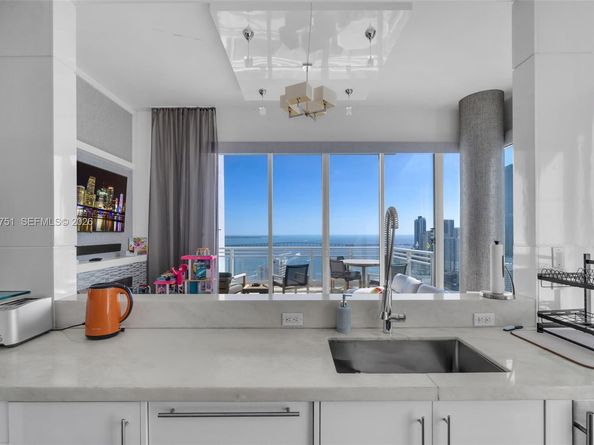 900 Brickell Key Blvd 2904, Miami FL 33131
