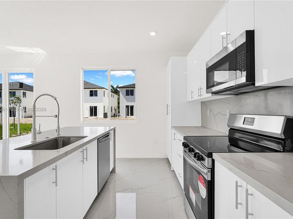 22485 SW 125th Ave 16A, Miami FL 33170