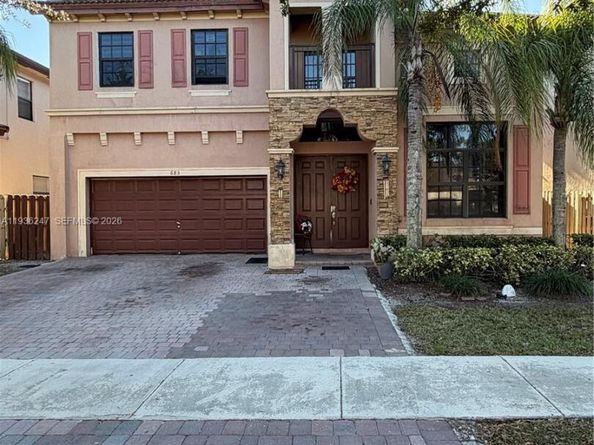 685 SE 37th Pl, Homestead FL 33033