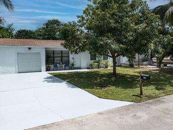 1561 NE 30TH Court