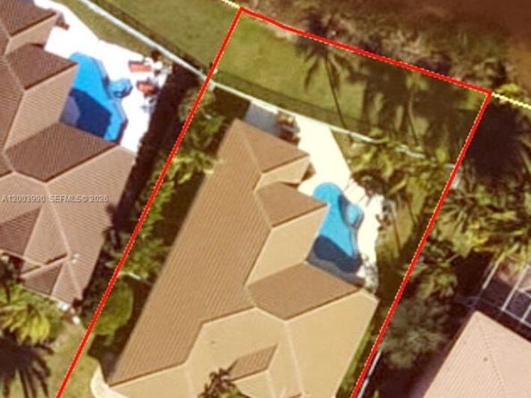 1776 Victoria Pointe Cir, Weston FL 33327
