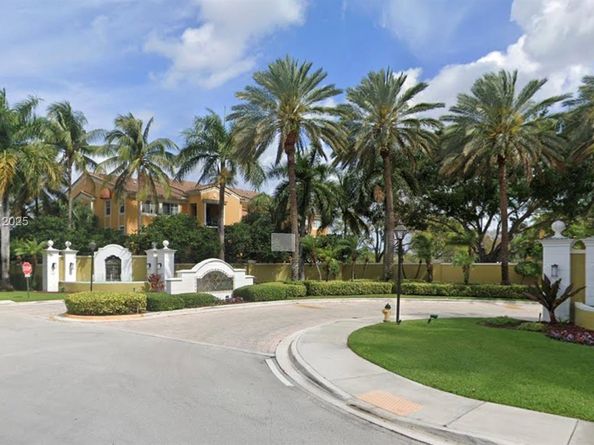 2360 E Preserve Way 305, Miramar FL 33025