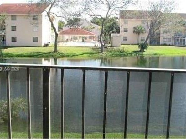 8475 SW 156th Ct 322, Miami FL 33193