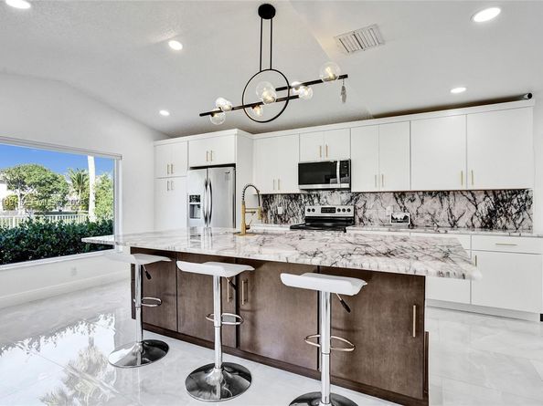 5380 NW 117th Ave, Coral Springs FL 33076