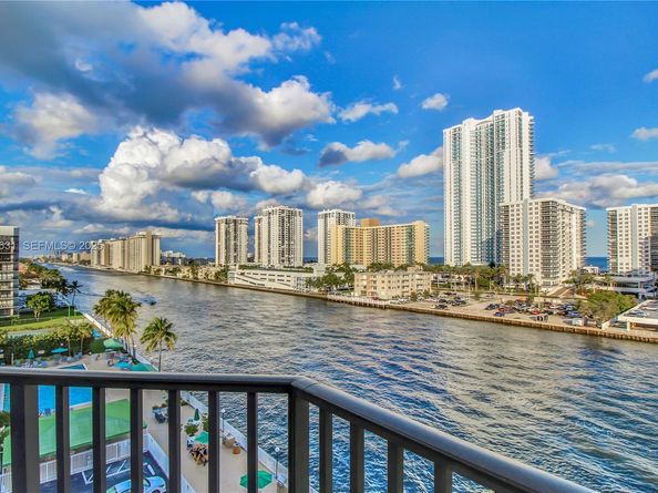 800 Parkview Dr 821, Hallandale Beach FL 33009