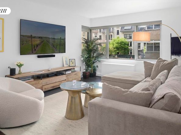 11 5th Avenue 3U, New York NY 10003