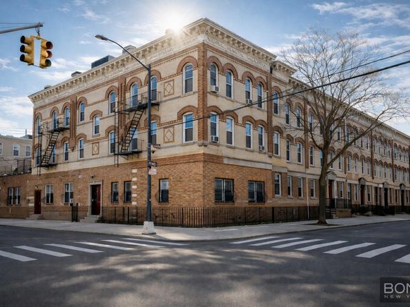 804 Onderdonk Avenue MULTIFAM, Queens NY 11385