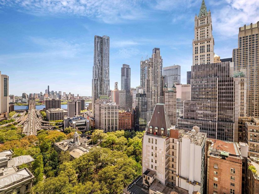 270 Broadway 25B, New York NY 10007