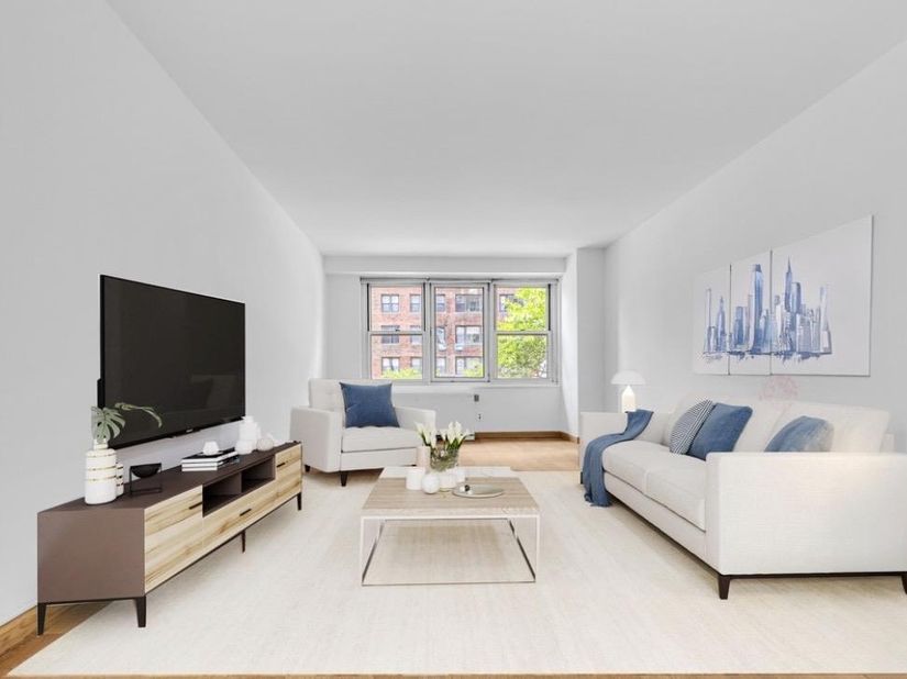 305 East 24th Street 4X, New York NY 10010