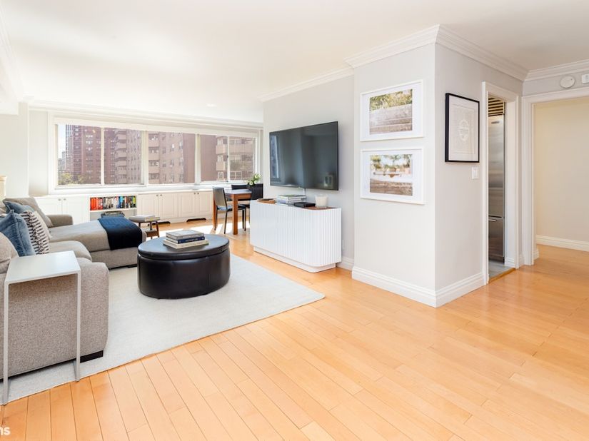 401 East 86th Street 10C, New York NY 10028