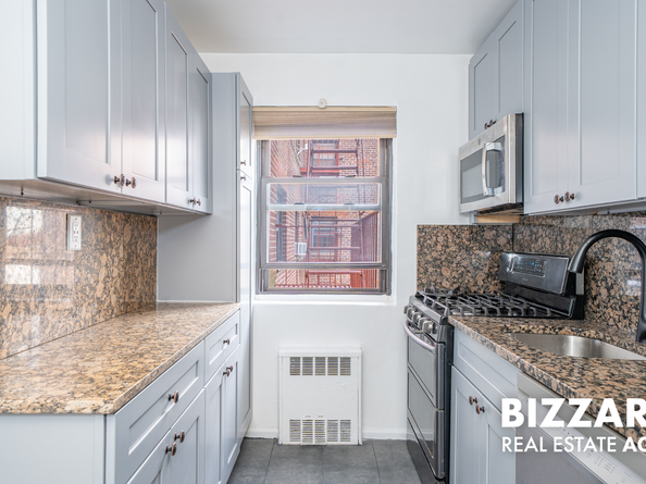 147-14 84th Road 5A, Queens NY 11435