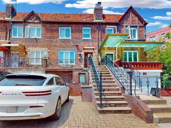 20 Corbin Place, Brooklyn NY 11235
