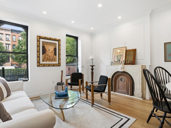 74 2nd Place 1B, Brooklyn NY 11231