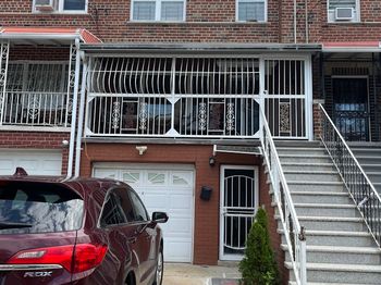 2524 Radcliff Avenue