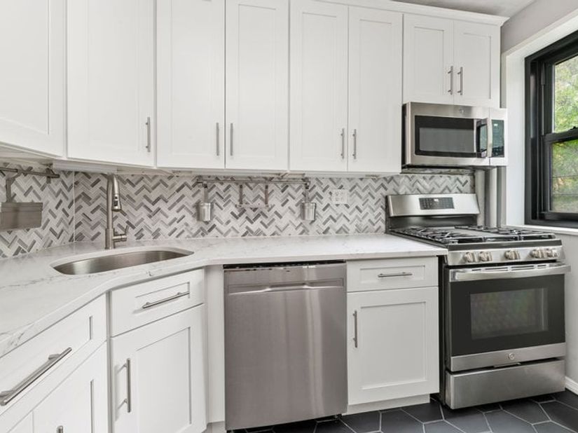 201 Clinton Avenue 7h, Brooklyn NY 11205