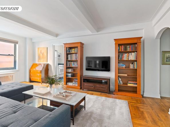 245 East 72nd Street 6E, New York NY 10021