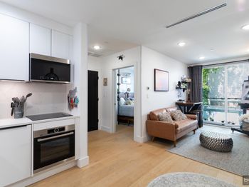 31 Bleecker Street