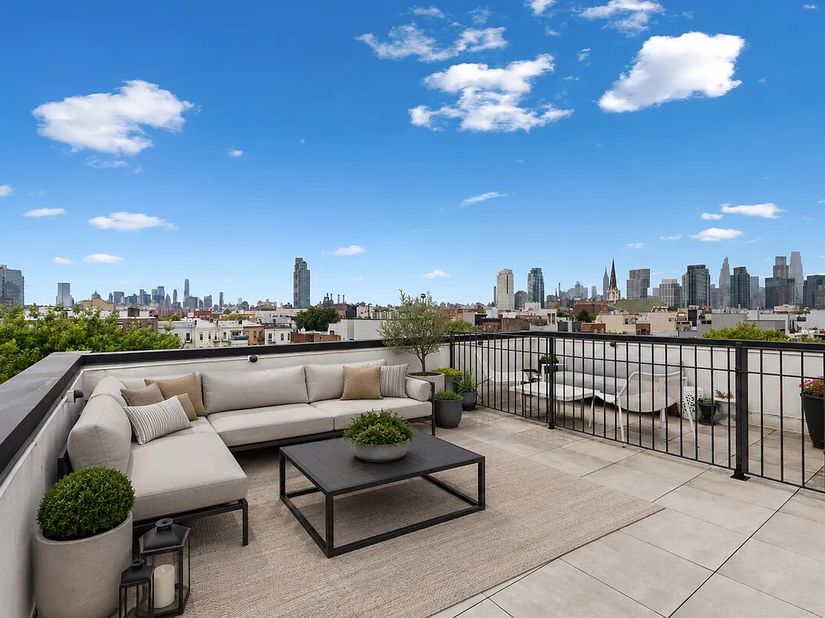 145 Mc Guinness Boulevard DPX1, Brooklyn NY 11222