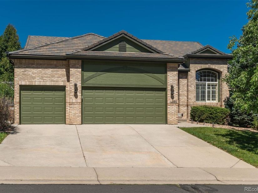 17807 E Oakwood Lane, Aurora CO 80016