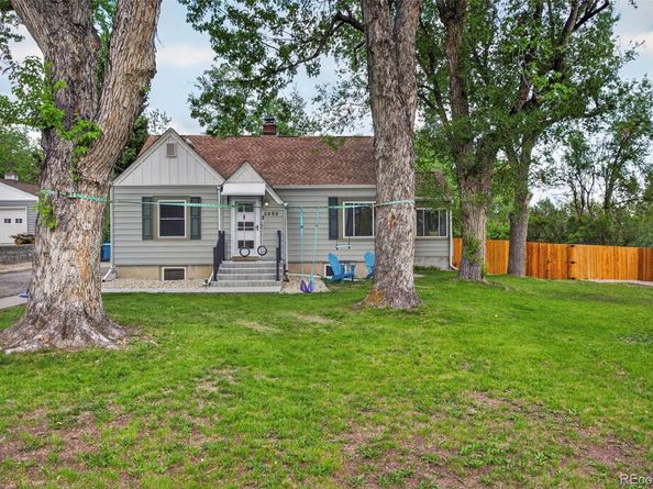1050 Pikeview Street, Lakewood CO 80215