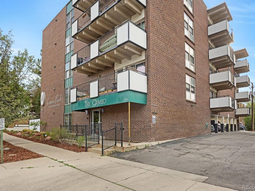 1265 Elizabeth Street 207, Denver CO 80206