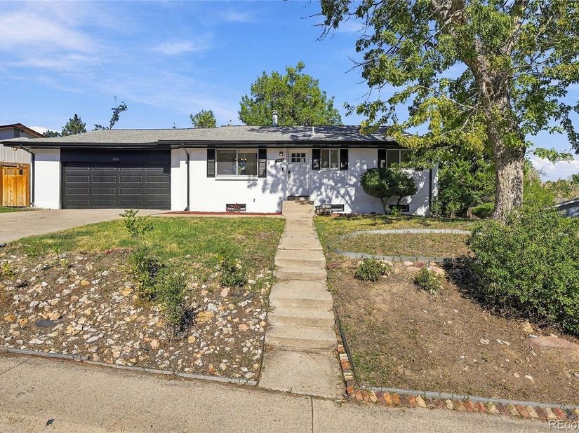 11213 W Briarwood Drive, Lakewood CO 80226