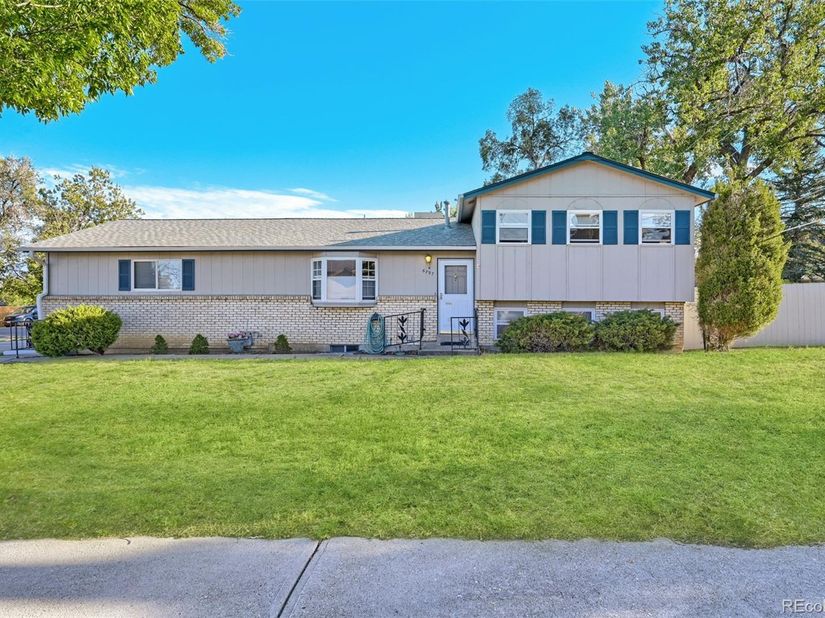 6797 Pierce Street, Arvada CO 80003