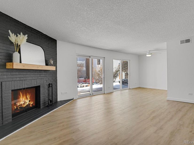 3369 S Monaco Street Parkway A, Denver CO 80222