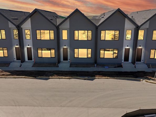 913 Edge Circle, Longmont CO 80501