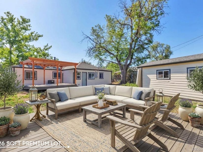 815 Zion Street, Aurora CO 80011