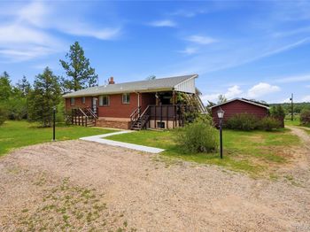 832 Fox Hill Court