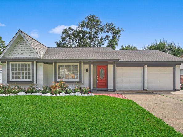 9211 Blankenship Drive, Houston TX 77080