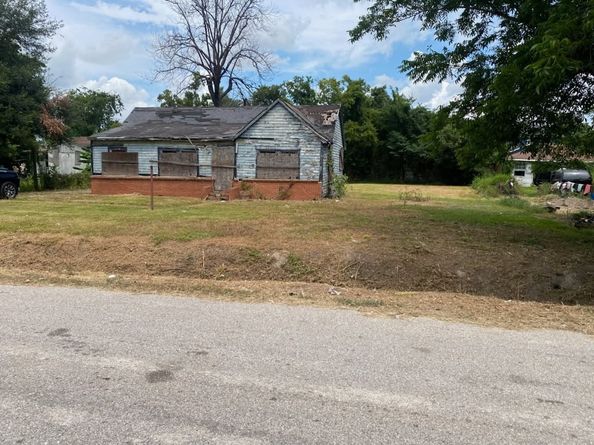 3401 Melbourne Street, Houston TX 77026