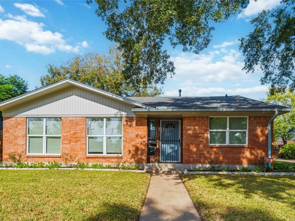 3923 Hickok Lane, Houston TX 77047