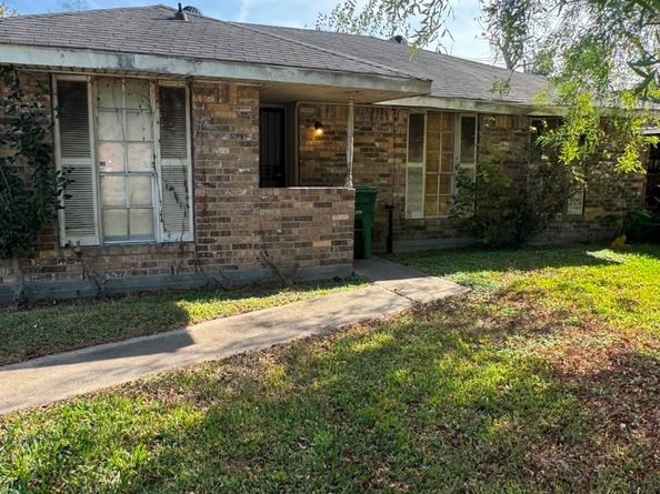 11014 Dalebrook Drive, Houston TX 77016