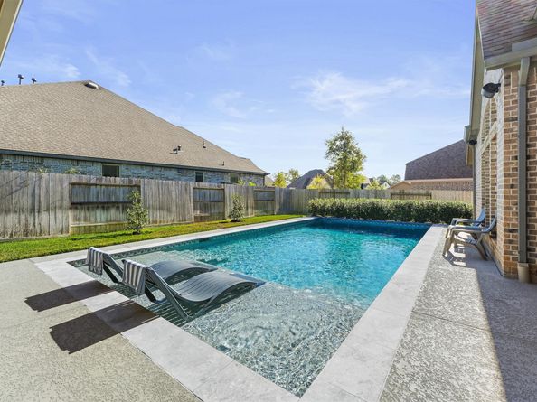 19219 Yellow Chestnut Lane, New Caney TX 77357