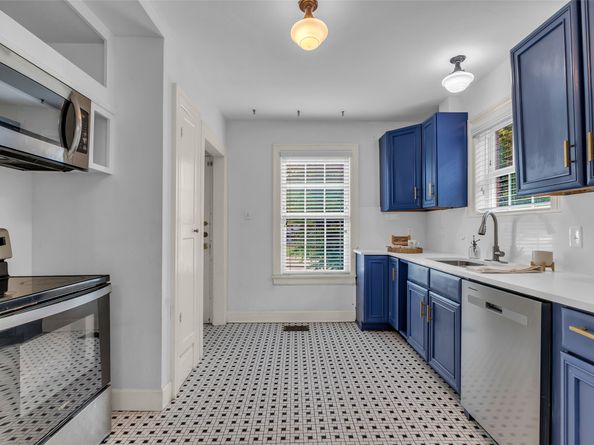 2302 Blodgett Street 14, Houston TX 77004