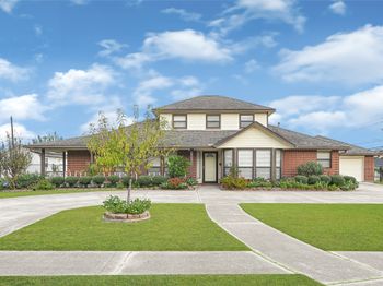 8135 Glenbrook Drive