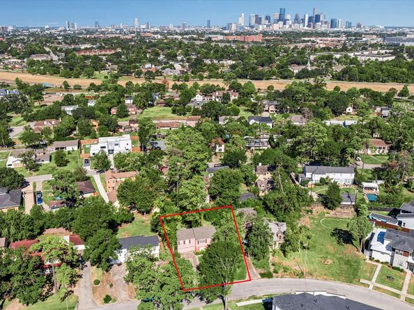 4211 Charleston Street, Houston TX 77021