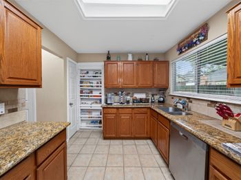 15127 Hillside Park Way