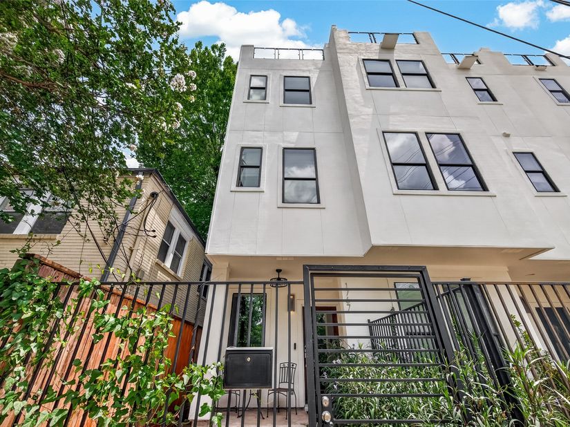 1767 Michigan Street, Houston TX 77006