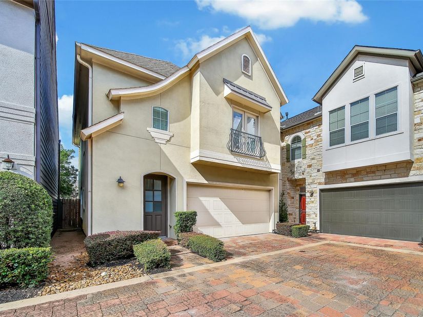 1113 Sherwood Trail, Houston TX 77043