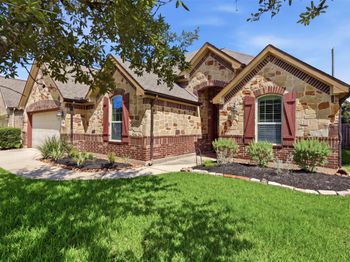 6214 Pinewood Heights Drive