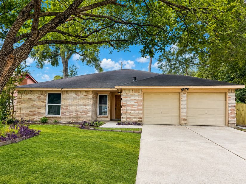 19011 Droitwich Drive, Humble TX 77346