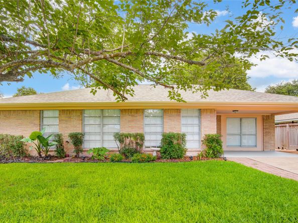 11206 Cliffwood Drive, Houston TX 77035